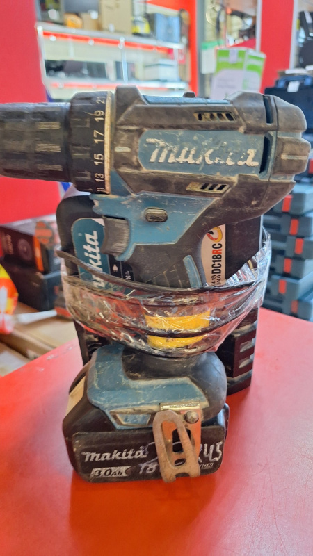Шуруповерт Makita DDF482Z