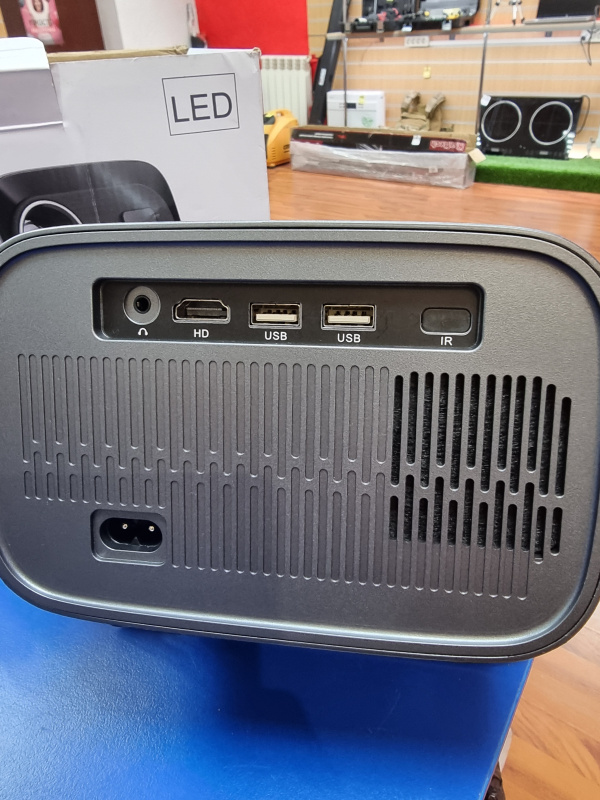 Проектор  --