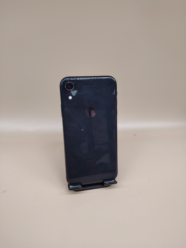 Мобильный телефон Apple iPhone XR