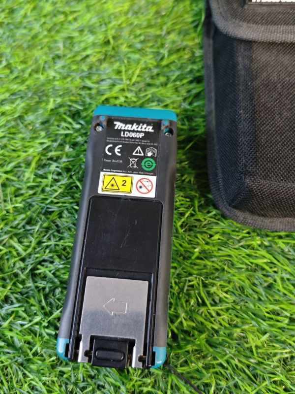 Лазерный дальномер Makita LD060P