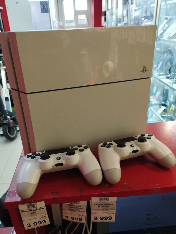 Игровая приставка Sony ps 4 fat