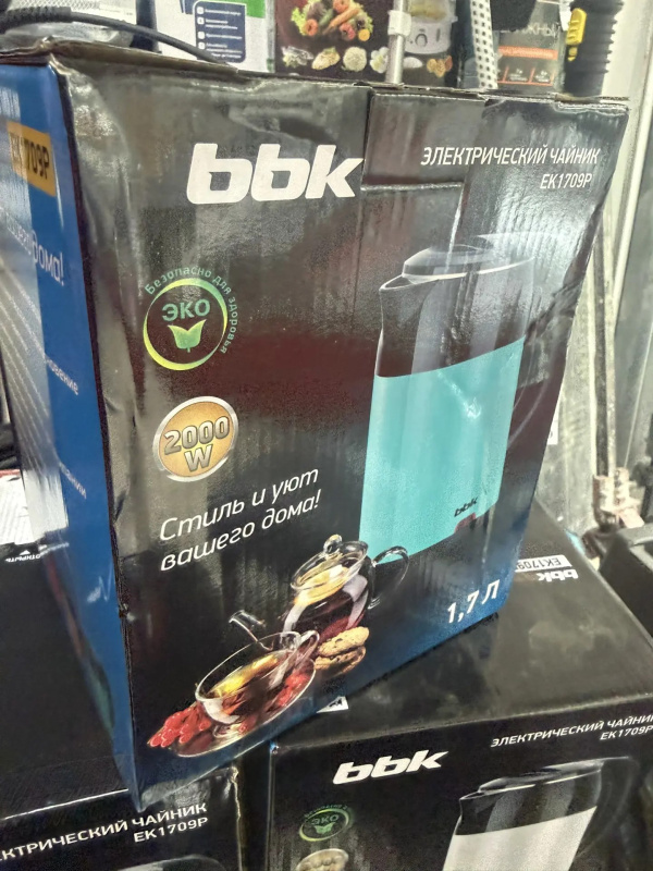 Электрический чайник BBK Ek1709P