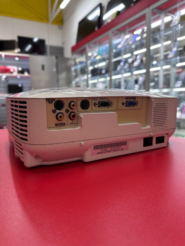 Проектор Nec VT-49