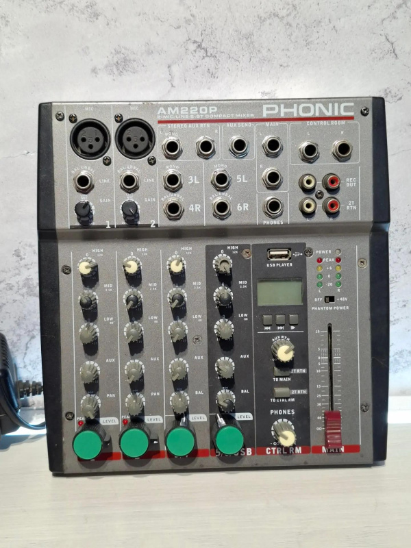 Микшер Phonic AM220P