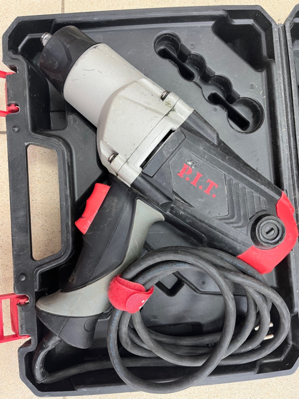 Гайковерт P.I.T. PIW1100-C